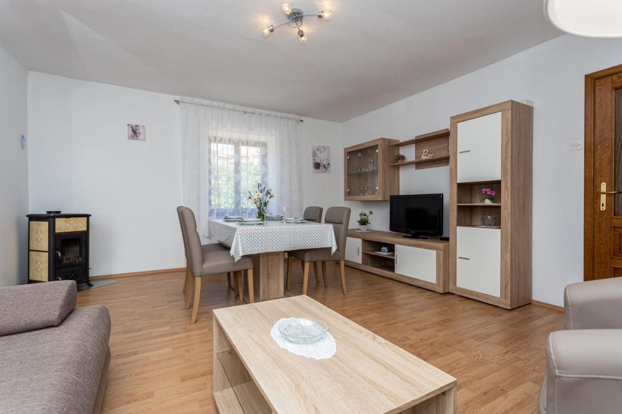 Apartment Mira Silo-Krk Zewnętrze zdjęcie