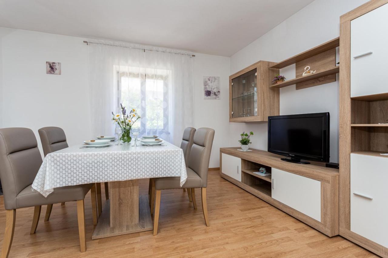 Apartment Mira Silo-Krk Zewnętrze zdjęcie
